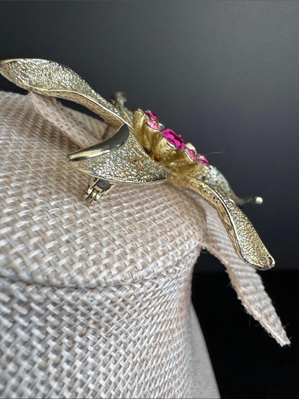 VTG Sarah Coventry 1967 "Fashion Flower" brooch - Picture 2 of 5